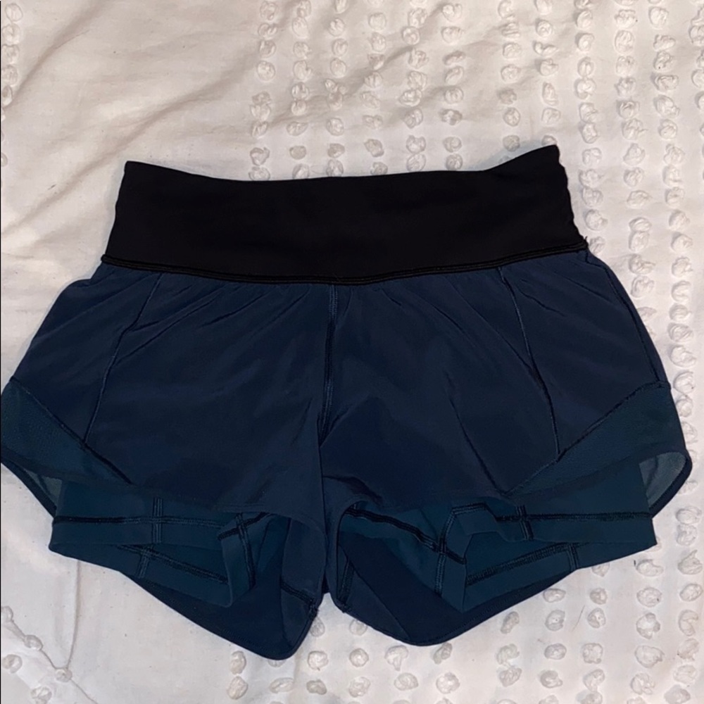 Lululemon Shorts Size 4